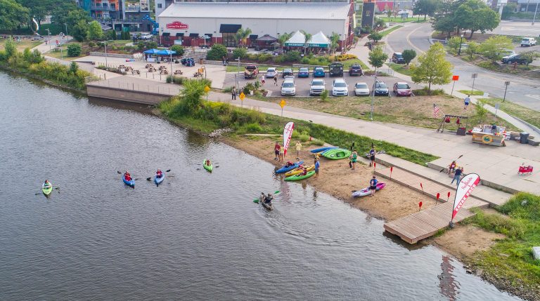 Red Paddle Kayak Race Downtown Lansing
